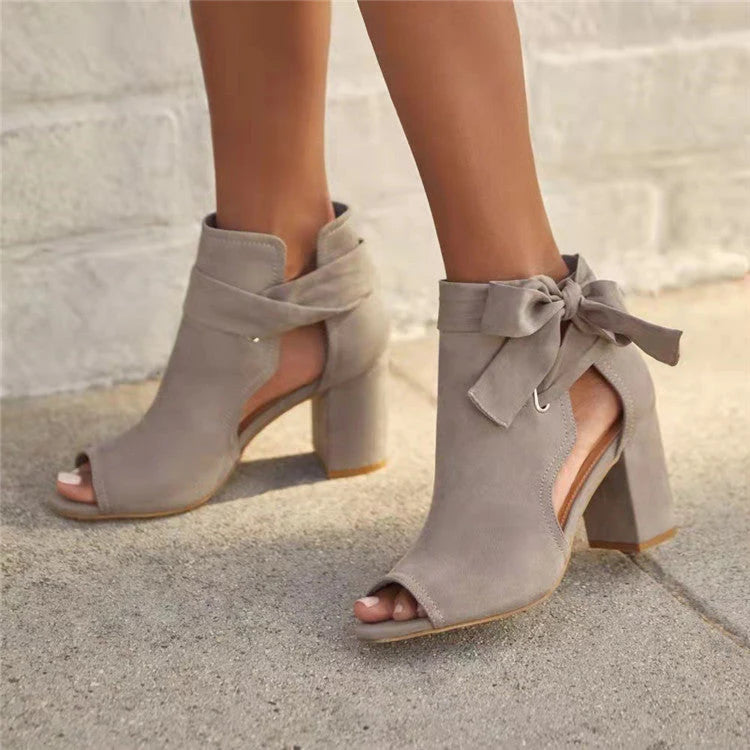 Elegante Stöckelschuhe mit Krawatte - Lilliana