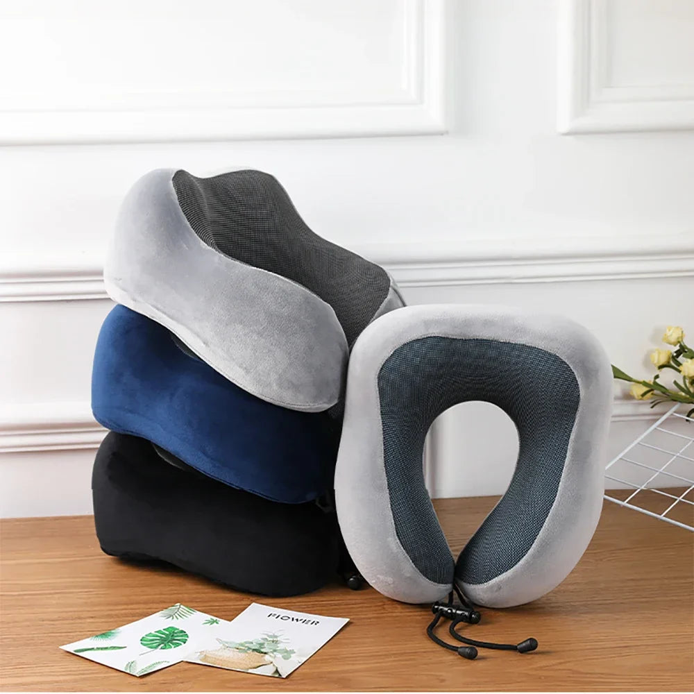 Komfort Nackenkissen – Ergonomische Unterstützung für Reisen