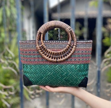 Devako Sakura | Strand und Boho Style Modische Tasche aus geflochtenem Bambus