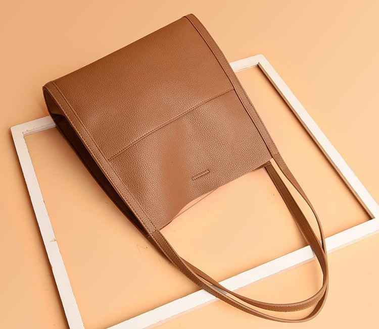Anna crossbody taška – stylová všestrannost s velkou kapacitou