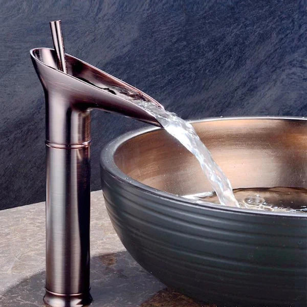 Antique Waterfall - Waschbeckenarmatur für das Badezimmer