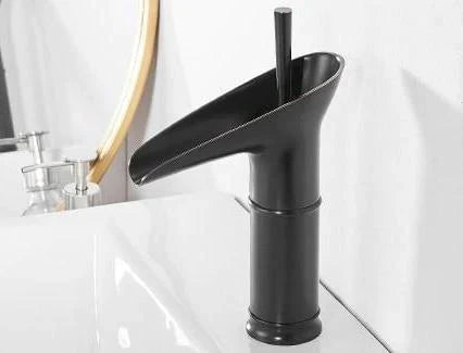 Antique Waterfall - Waschbeckenarmatur für das Badezimmer