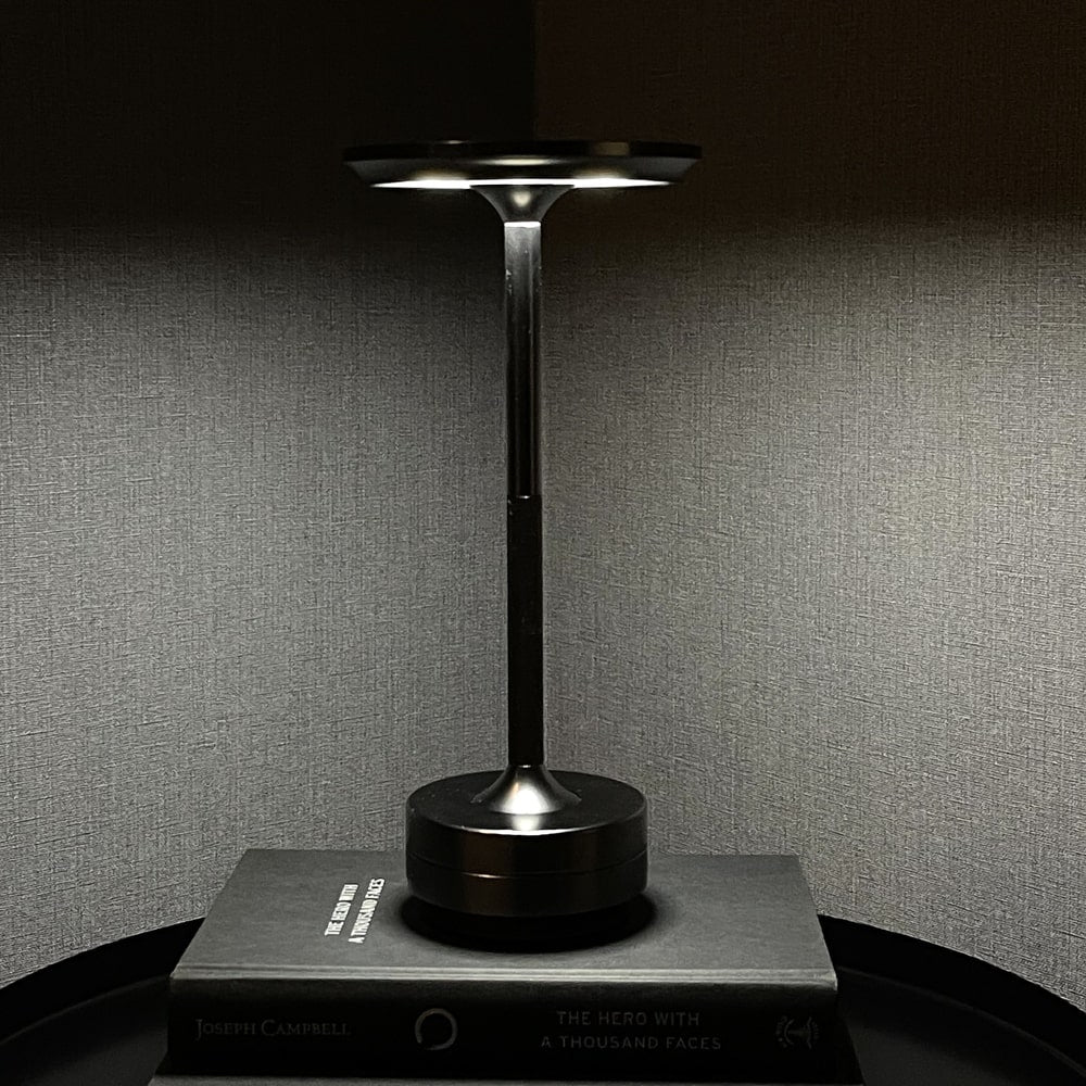 Devako MetalSense | Kabellose Tischleuchte aus Metall