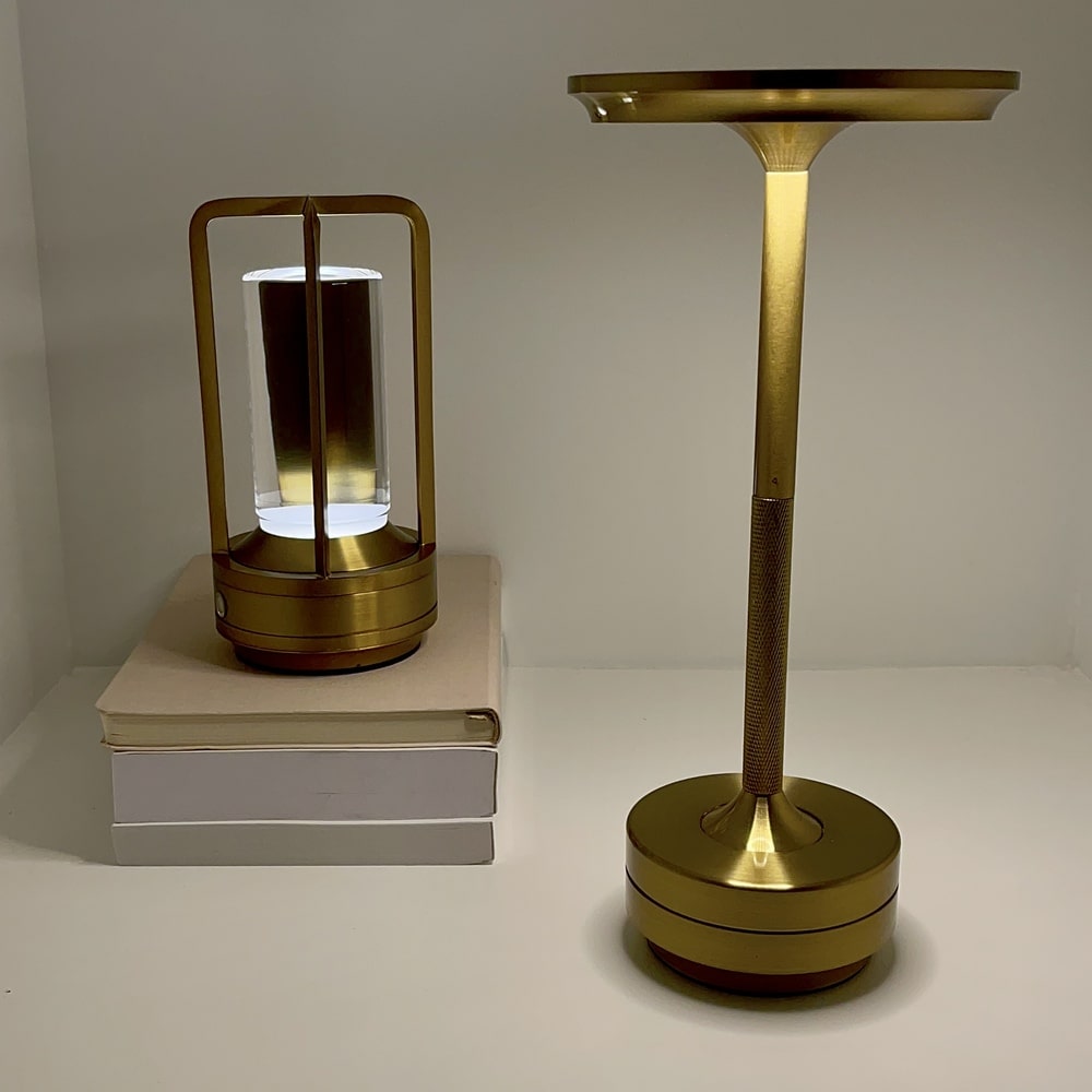 Devako MetalSense | Kabellose Tischleuchte aus Metall
