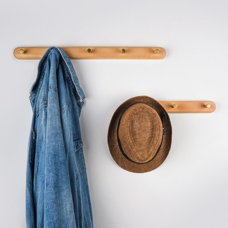 LignaHook – Holz-Wandgarderobe mit Messinghaken – Moderne Wohnaufbewahrung