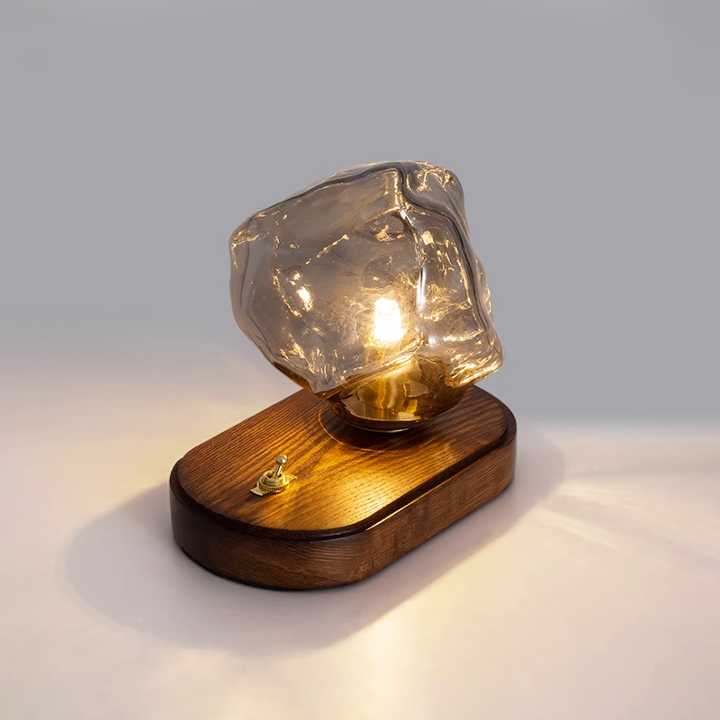 FrostedGlass - Raffinierte Tischleuchte