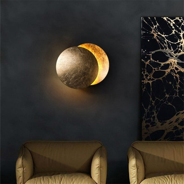 Lunora Wandleuchte – Mondlicht-Glanz & Minimalistische LED-Stimmung