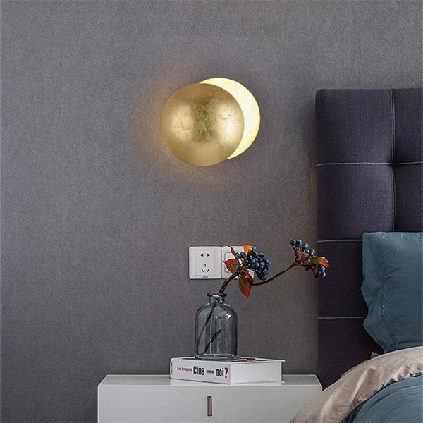 Lunora Wandleuchte – Mondlicht-Glanz & Minimalistische LED-Stimmung