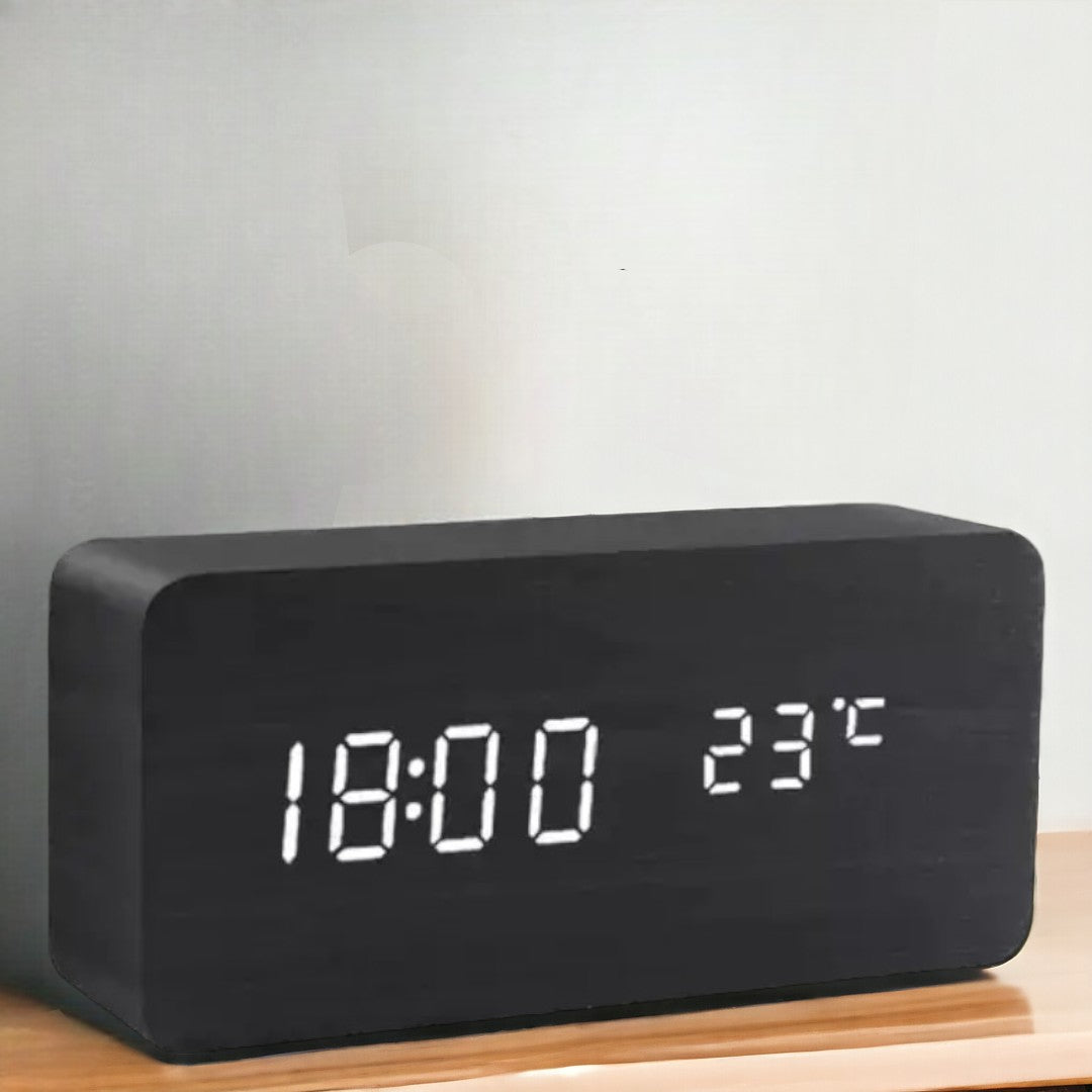 WoodWatch Wecker - LED-Anzeige mit Sprachsteuerung und Design in Holzoptik